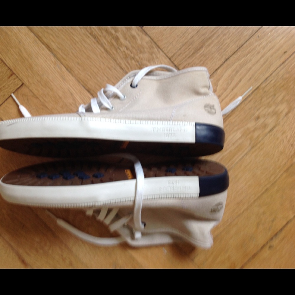 Timberland comfy white snickers shoes *US 9, EU 43